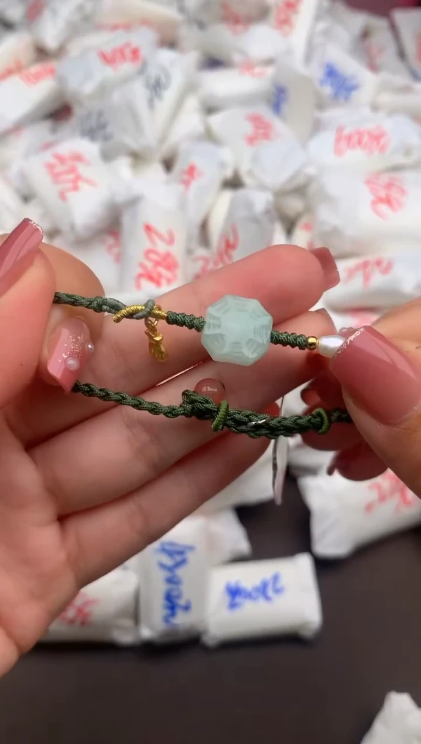 【闪购商品】翡翠手绳未镶嵌一