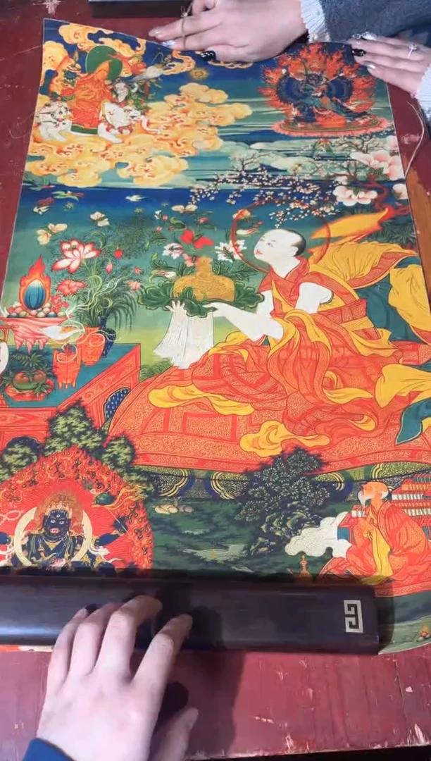 卷轴画龙妹的唐卡tk16