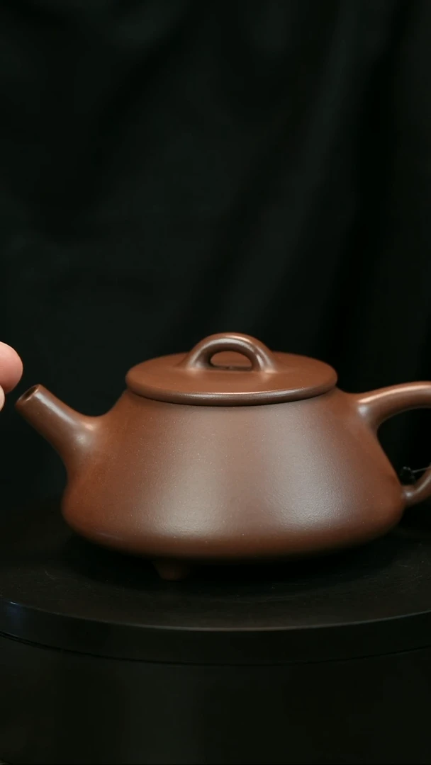 茶壶紫砂家**贝H2006赵信军光素石瓢