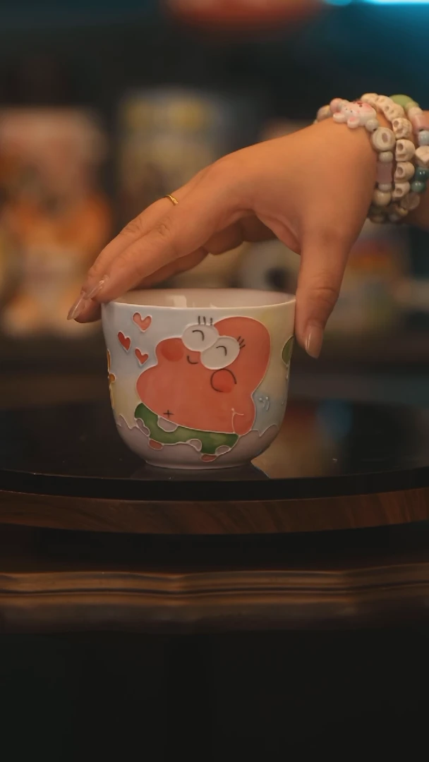 【闪购商品】摆件景德镇釉下彩绘设计师款式陶瓷