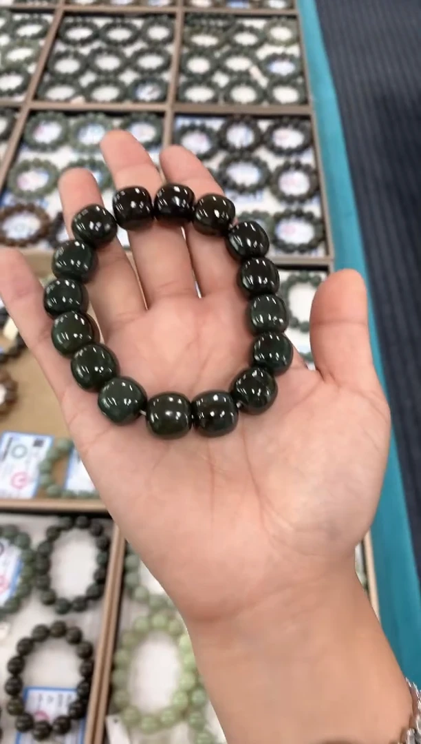 和田玉未镶嵌珠宝奇石纯天然LXZ14