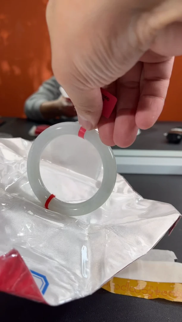 未镶嵌手镯翡翠56