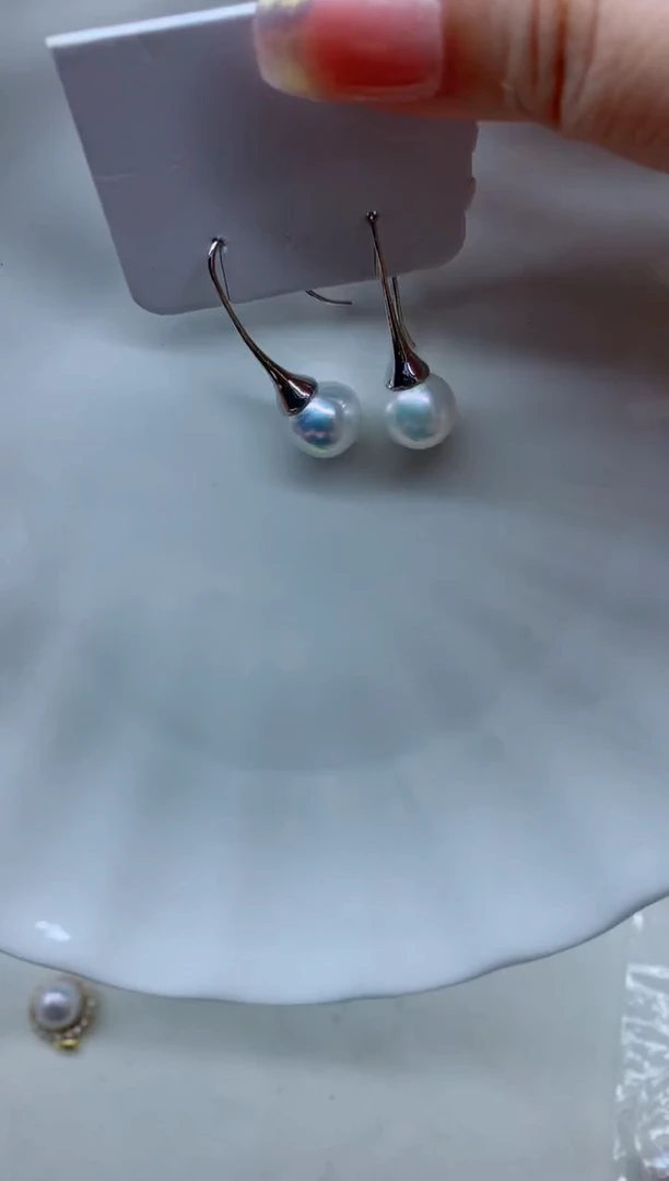 未镶嵌淡水珍珠耳饰淡水珍珠耳饰多样性发其一