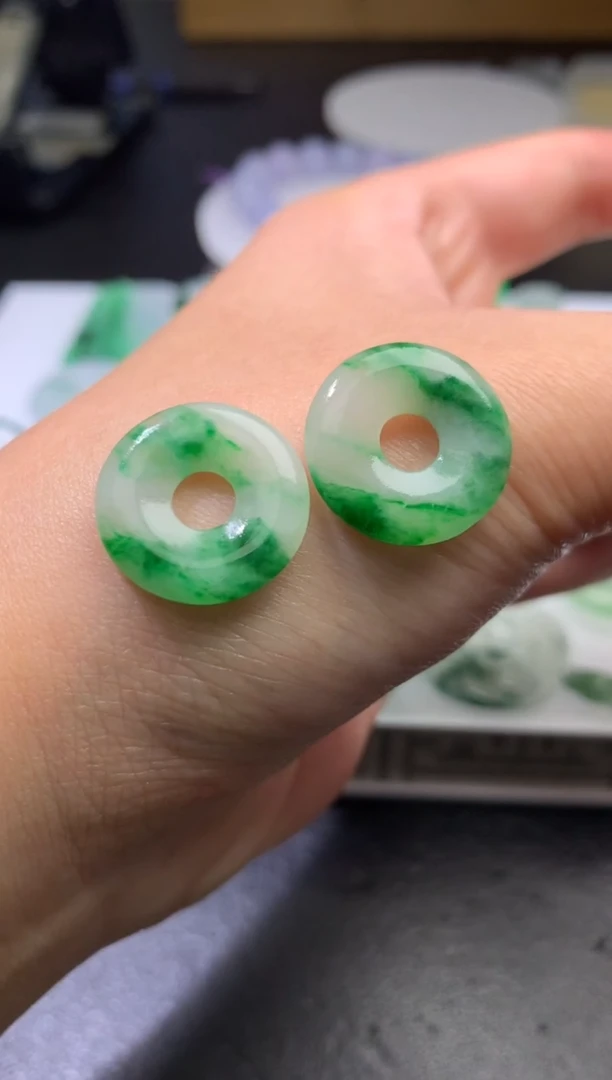 未镶嵌定制翡翠毛货 17.9-3.4