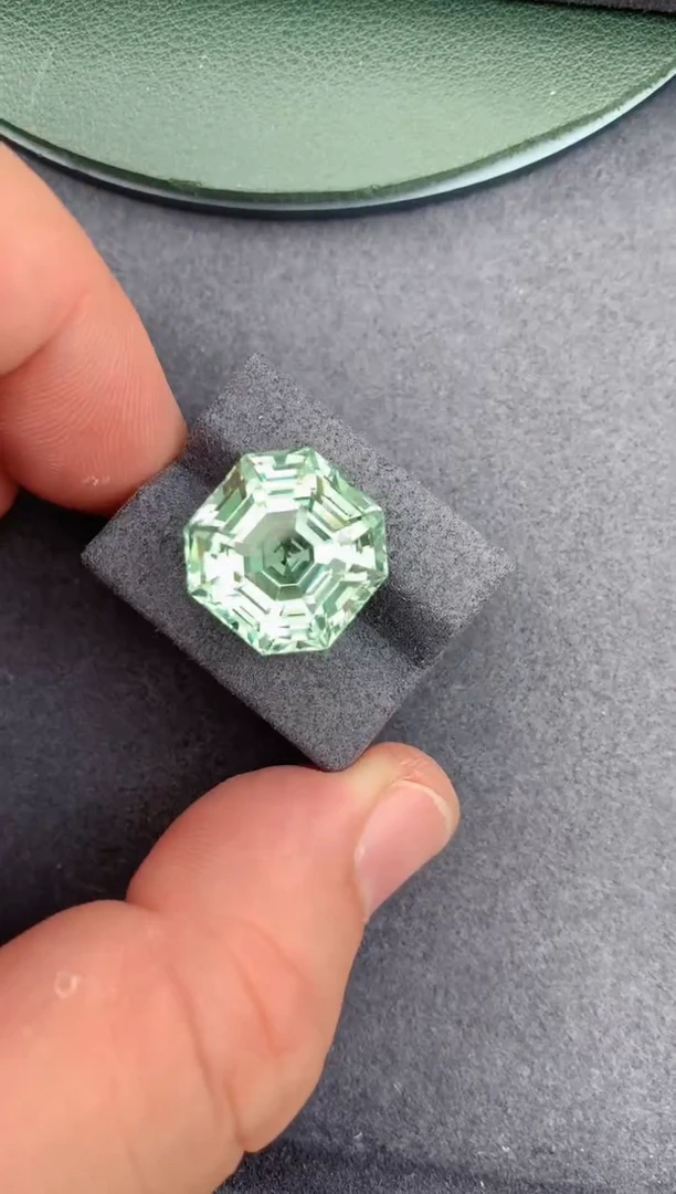 裸石未镶嵌碧玺17ct 绿碧玺