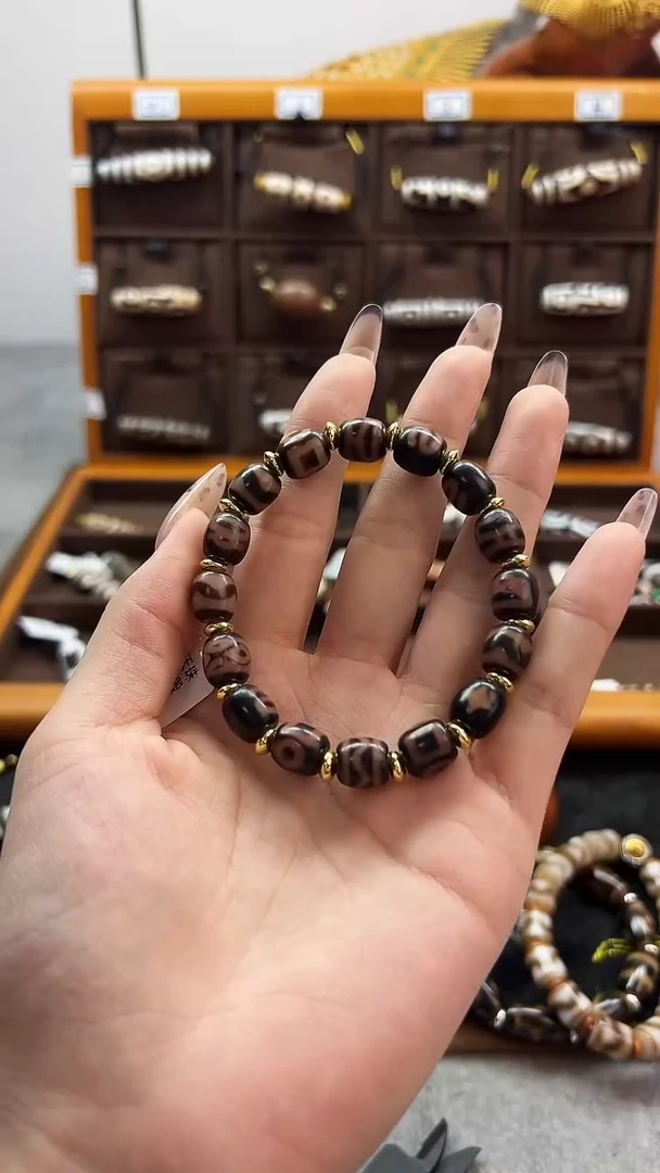 玛瑙/玉髓（覆膜）颈饰合金211.（微瑕）