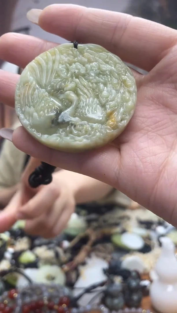 未镶嵌岫玉吊坠·