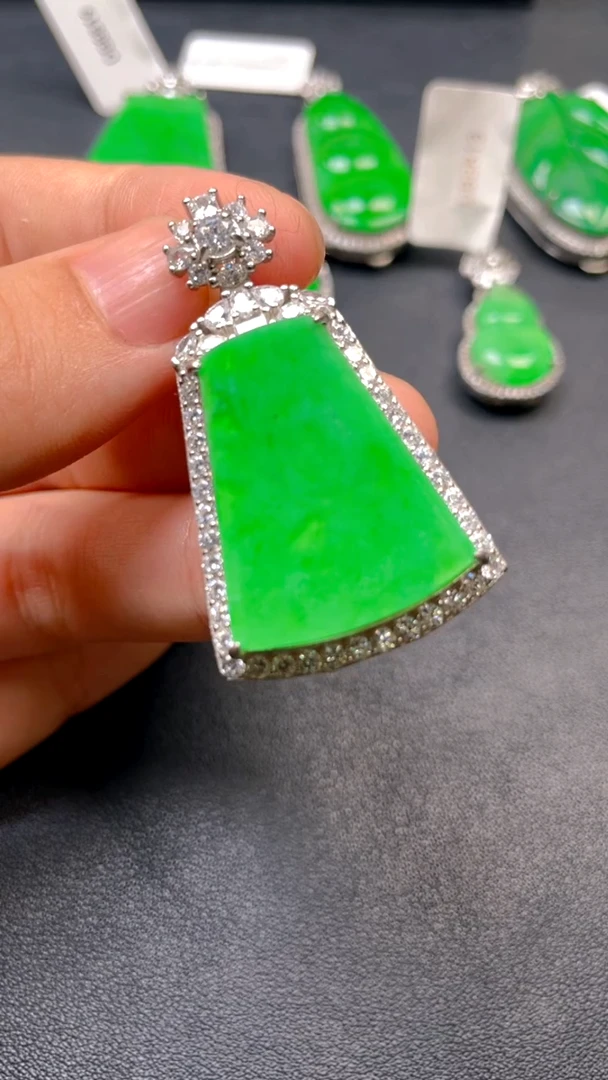 吊坠(不含链)银S925镶嵌翡翠吊坠