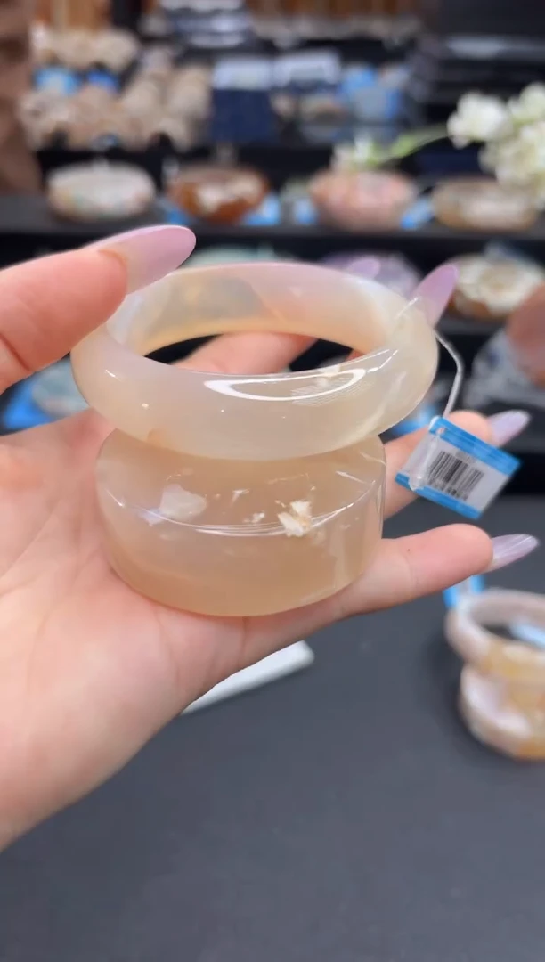 未镶嵌手镯石英质玉A10(56圈赠送镯心)