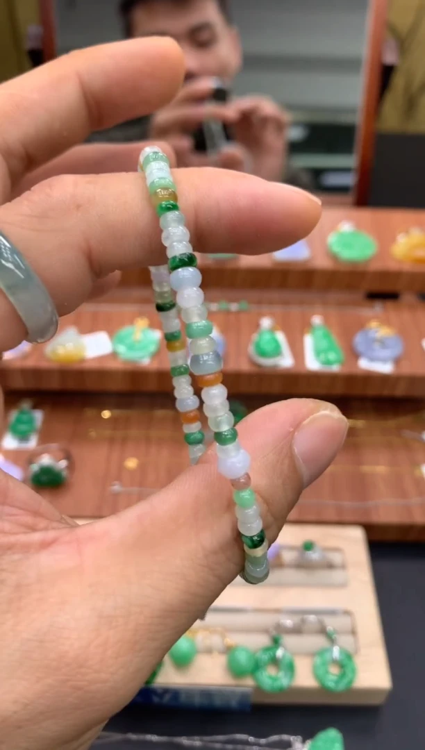 未镶嵌手串翡翠手串