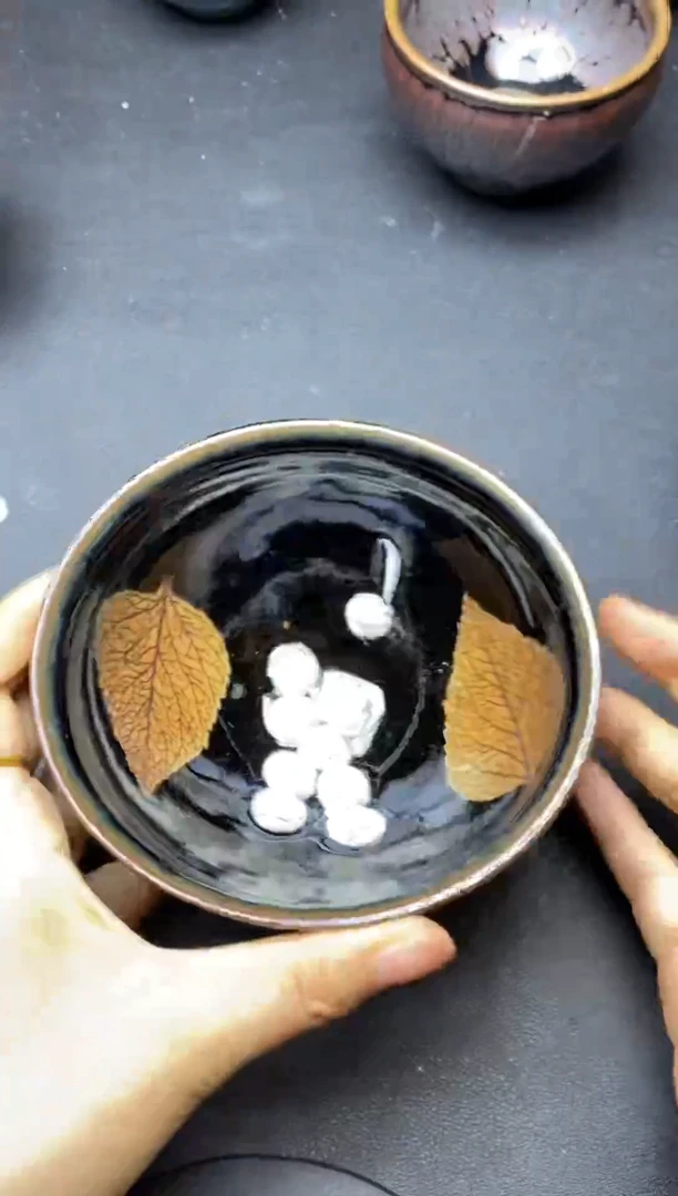 【闪购商品】茶盏            微瑕93