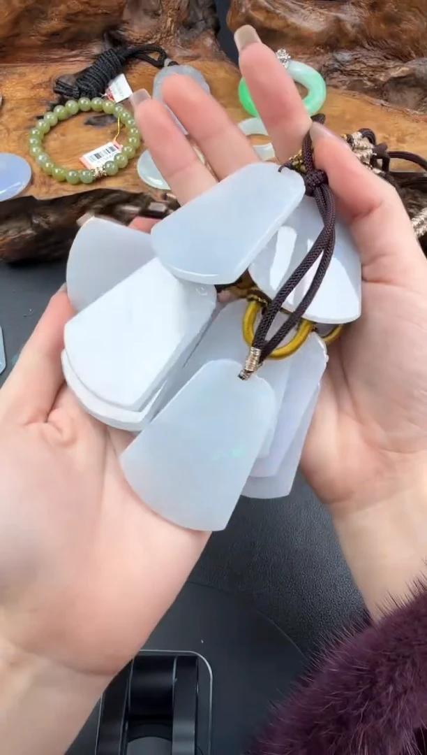 吊坠(不含链)未镶嵌翡翠翡翠饰品（多样性发货一件）-253