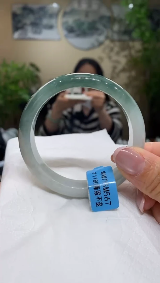 【闪购商品】翡翠手镯未镶嵌翡翠