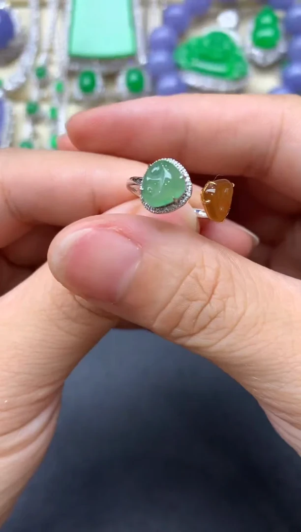 翡翠戒指18K金镶嵌405-中国好珍宝