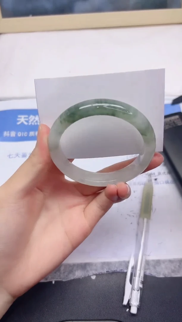 石英质玉手镯未镶嵌39-59.3