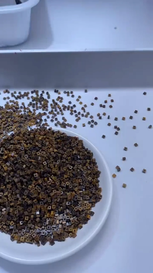 未镶嵌颈饰玛瑙/玉髓W1289-虎眼*石方块2*1mm*70颗