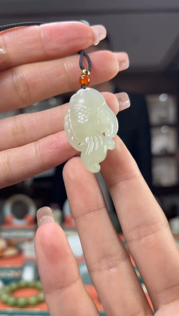 【闪购商品】和田玉颈饰未镶嵌1