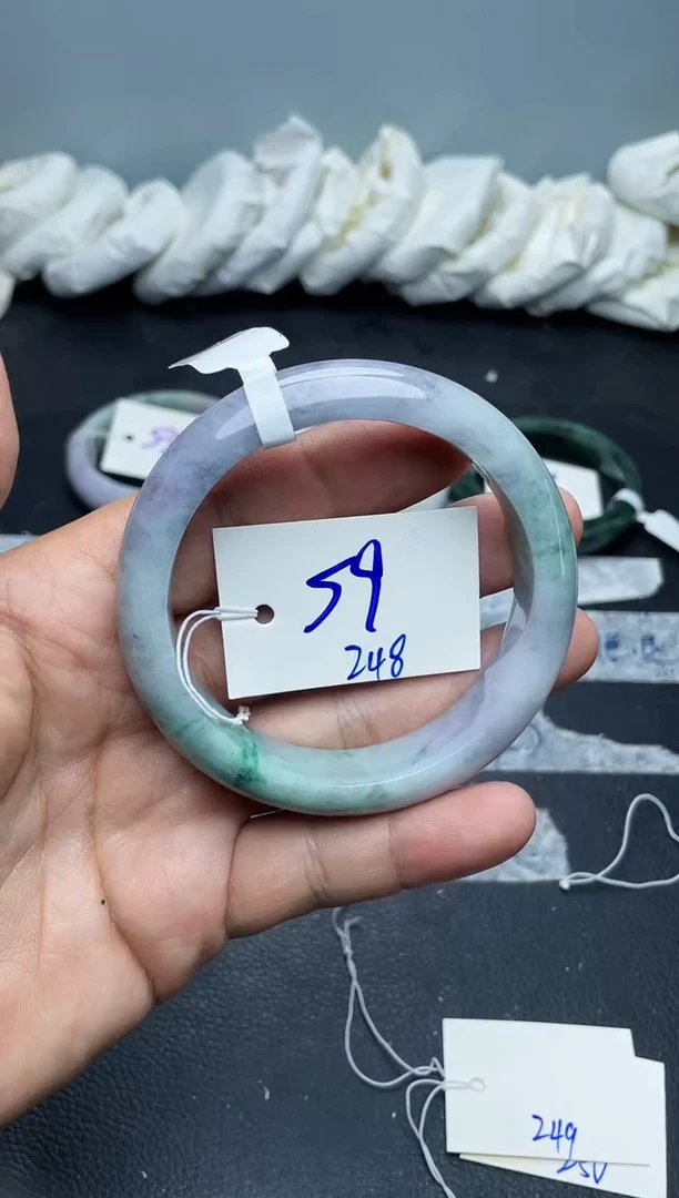 未镶嵌手镯翡翠248