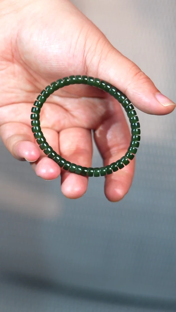 未镶嵌手链和田玉6mm老油绿药片无色根无黑点玻璃底