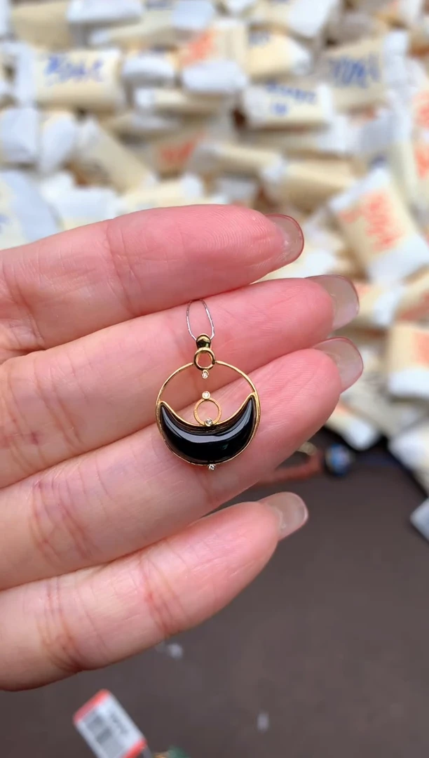 【闪购商品】翡翠挂件18K金镶嵌一