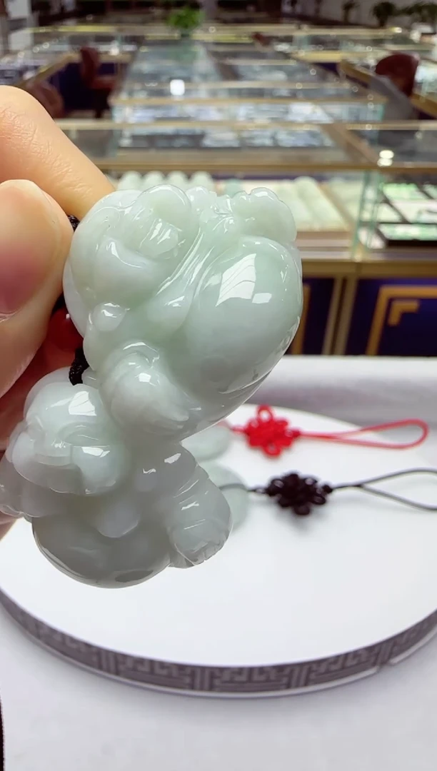 颈饰未镶嵌翡翠多样性发其一