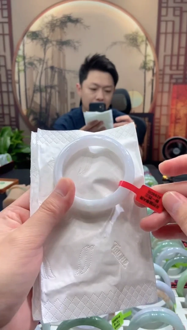 未镶嵌手镯翡翠000078233