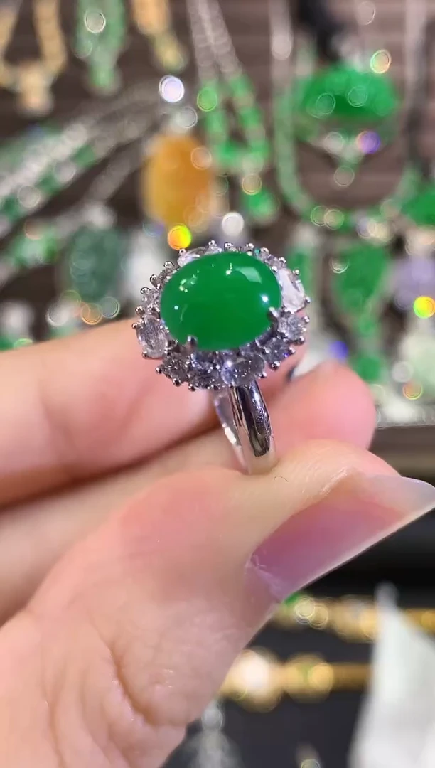 18K金镶嵌戒指翡翠B308