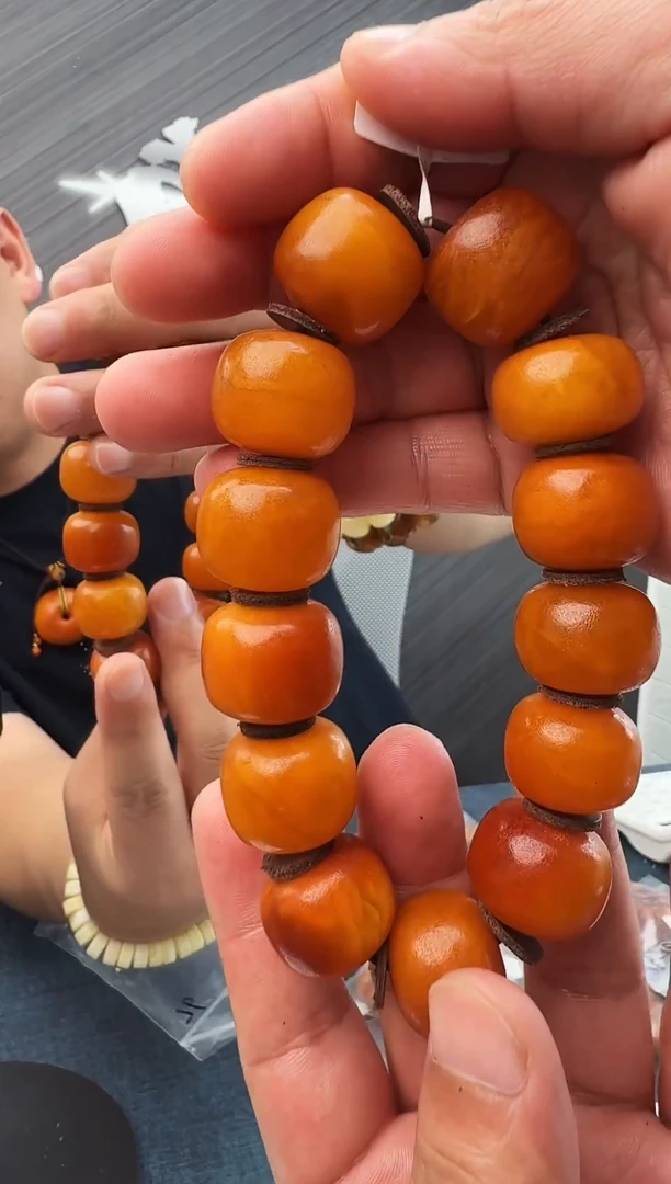 蜜蜡未镶嵌珠宝奇石假一罚十76，多样性发其一