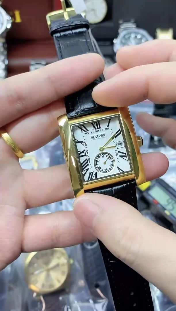 法国BESTWIN男士金坦克手表