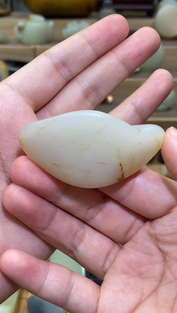 未镶嵌和田玉挂件新疆和田玉原石手把件