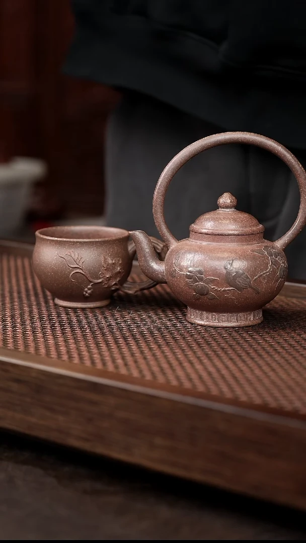 茶壶紫砂赤*岩中泥提梁+报春杯