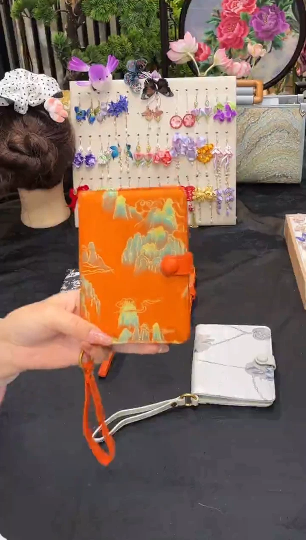 织绣爱**静非遗手工苏绣饰品
