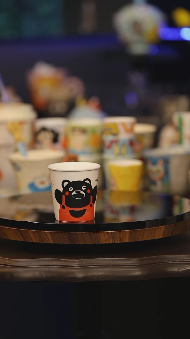 【闪购商品】摆件随机画片景德镇釉下彩绘设计师款式陶瓷