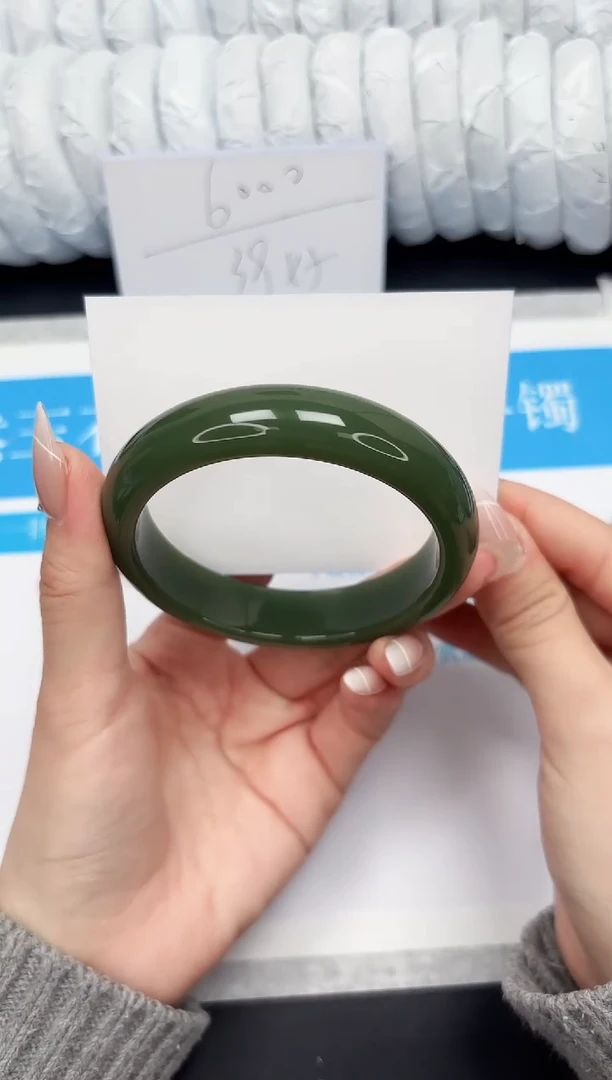 【闪购商品】石英质玉手镯未镶嵌72-62.1