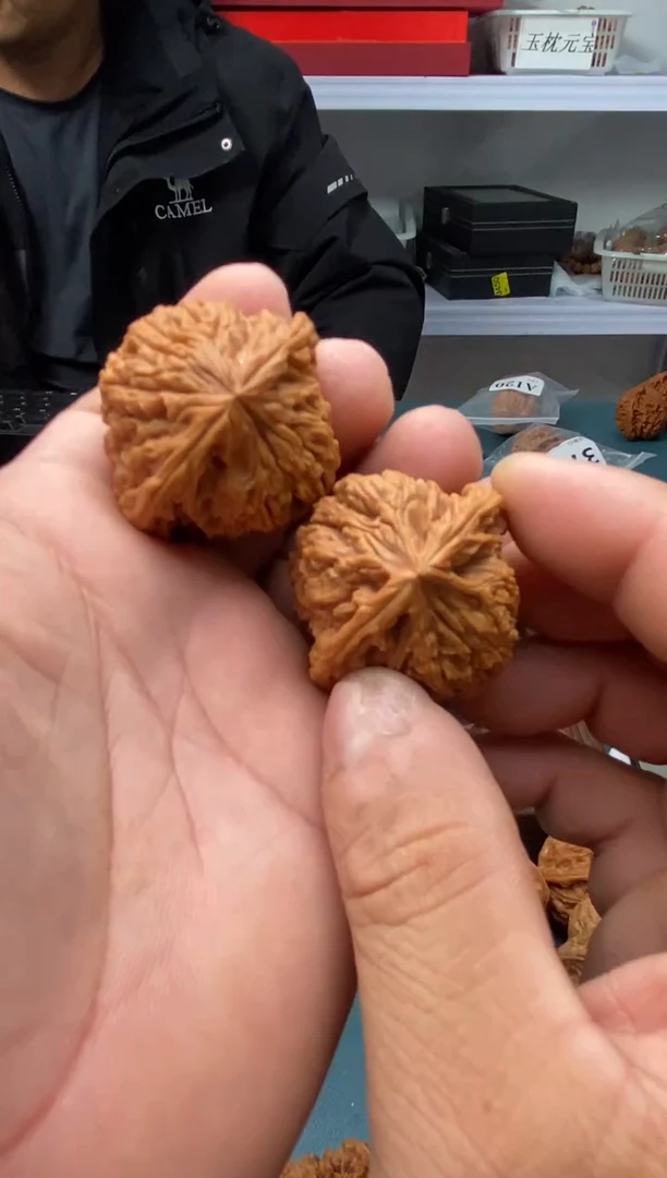 把件文玩核桃南疆石c890
