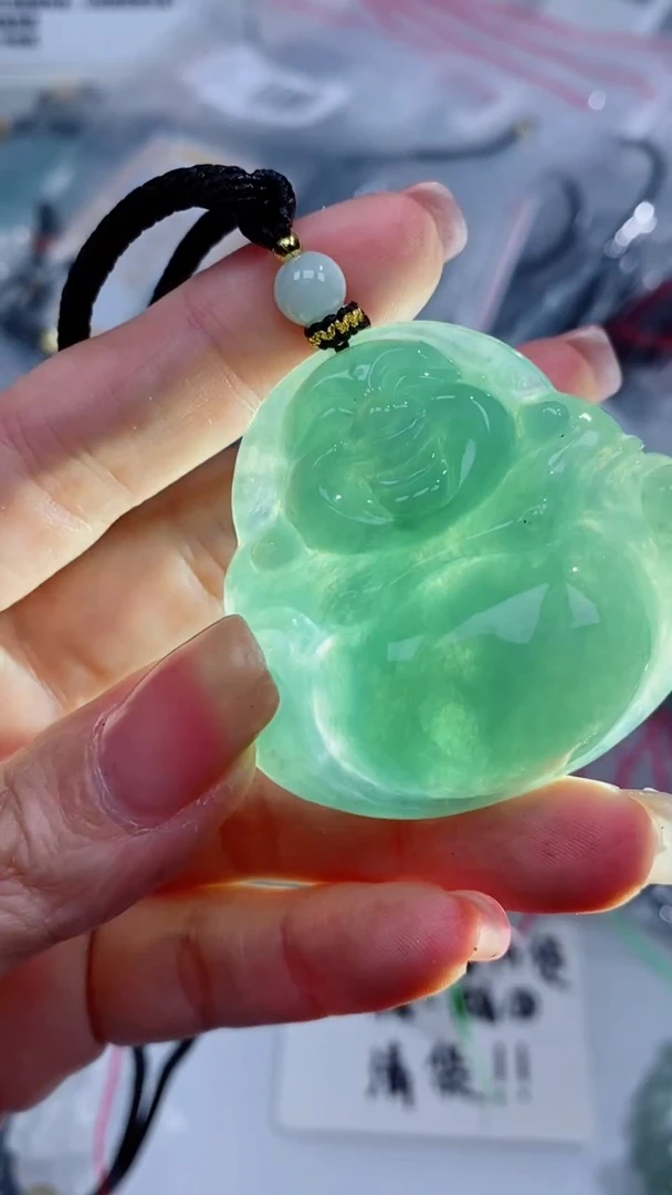 翡翠未镶嵌颈饰吊坠