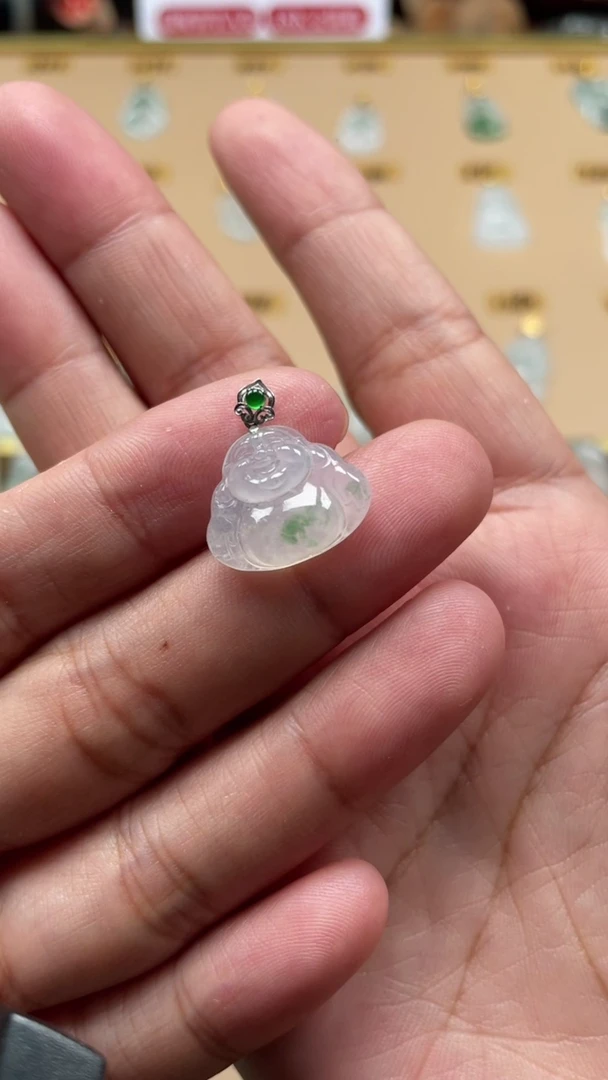 翡翠18K金镶嵌颈饰三****心佛公