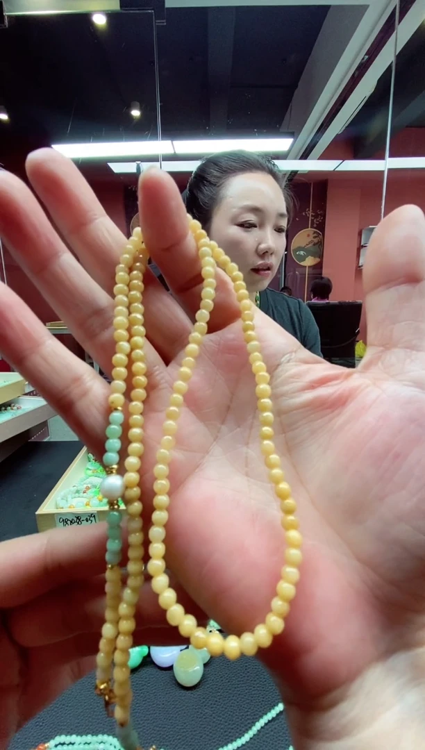 颈饰未镶嵌翡翠双*翡翠吊坠