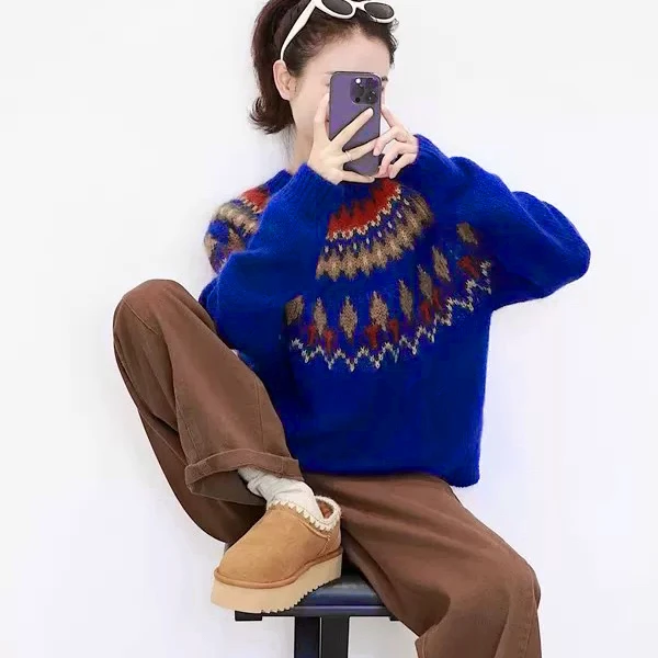 圆领设计感套头毛衣女秋冬2025新款套头宽松慵懒高级感针织上衣