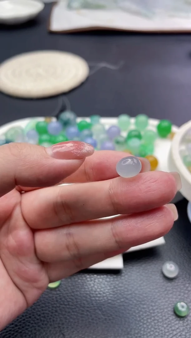 【闪购商品】定制翡翠未镶嵌珠子