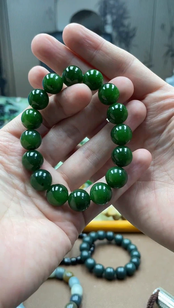 未镶嵌手串和田玉俄碧13