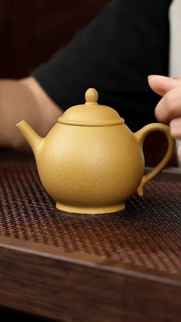茶壶紫砂葵黄云亭