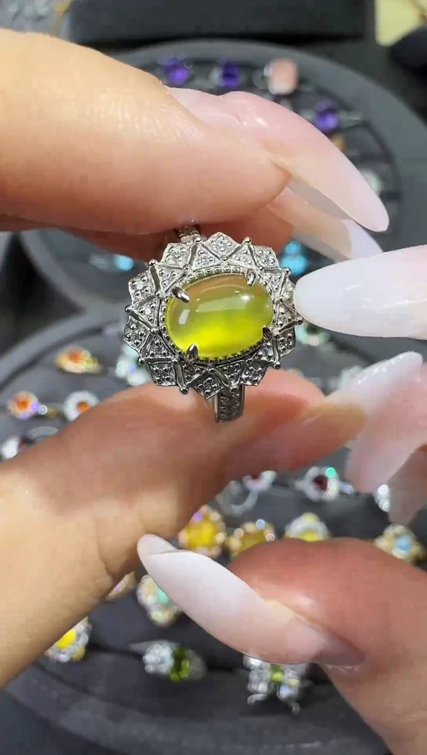 银S925镶嵌葡萄石戒指1.0ct【七天鉴赏期】