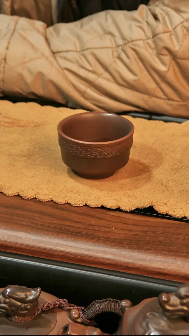 【闪购商品】杯子00001紫陶跳刀杯子拍一发四