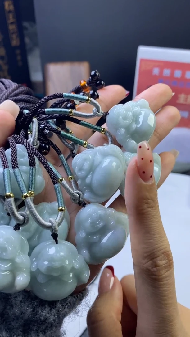 【闪购商品】翡翠吊坠(不含链)未镶嵌佛公 多样性发一件
