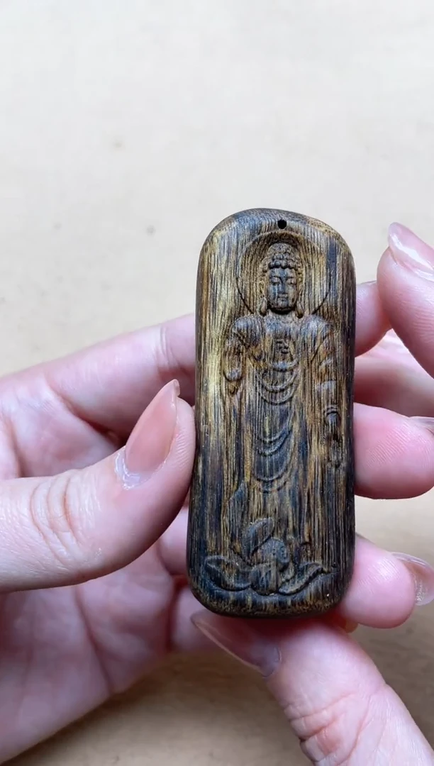 【闪购商品】沉香吊坠红金猊吊坠6.6*2.6