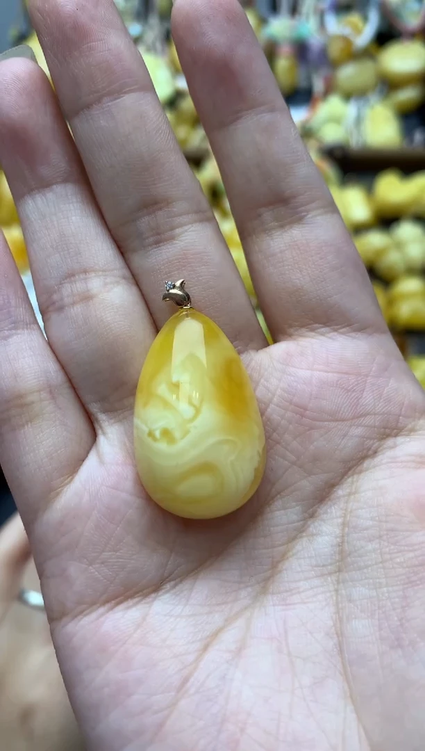 18K金镶嵌琥珀珠宝奇石008琥珀蜜蜡瑕疵品介意勿拍