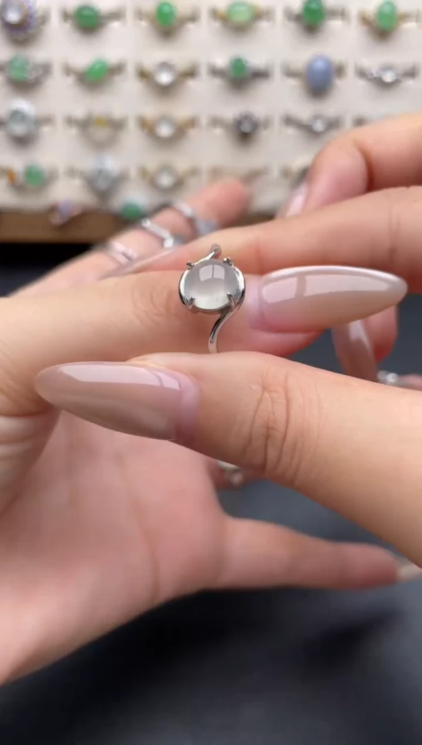 银S925镶嵌戒指翡翠一物一证一礼盒