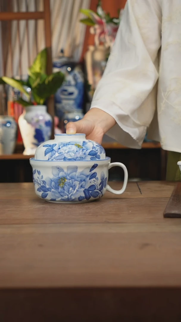 现代景德镇设计师釉下手绘陶瓷餐具