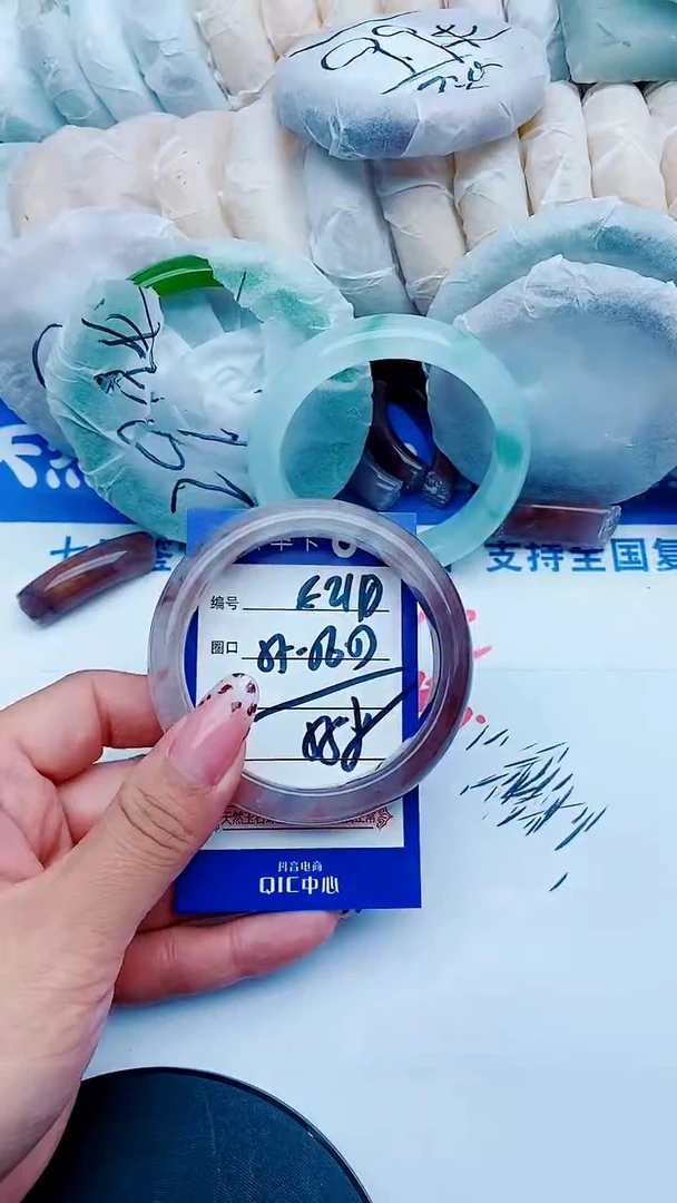 未镶嵌手镯石英质玉E210+-55-56
